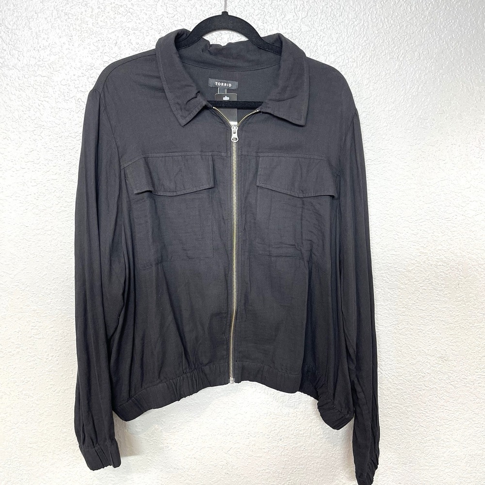 Torrid Women's Dual Fold Zip Front Two Pocket Lightweight Crop‎ Jacket Size 2X